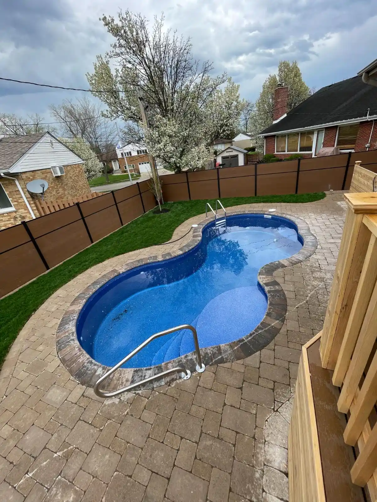 Davis St Project: Full Yard, Outdoor Living (photo 20 of 21)