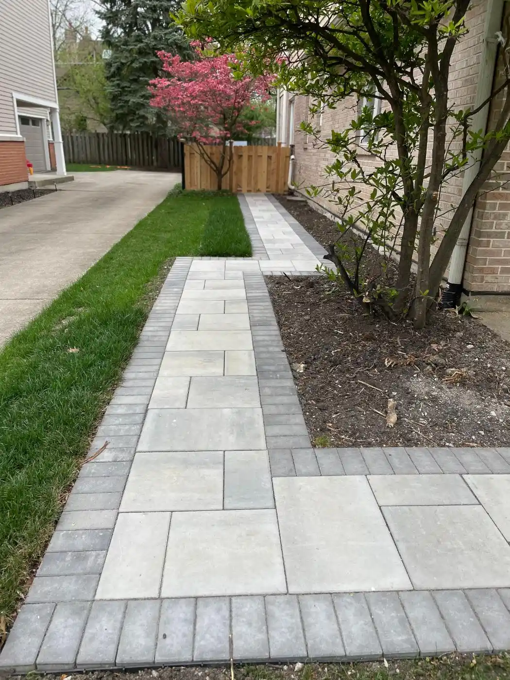 Phillippa St Project: Hardscape, Landscape (photo 8 of 12)